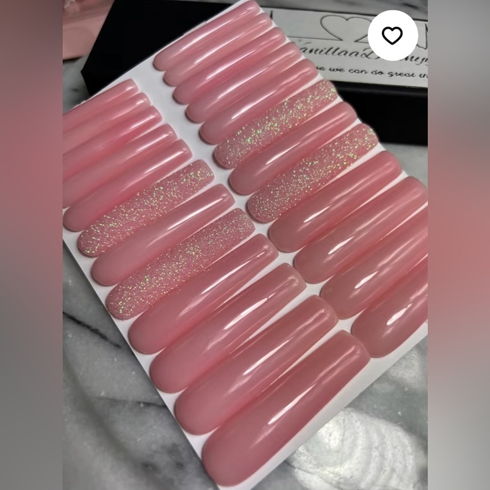 Pink Press On Nails | - Picture 2 of 2